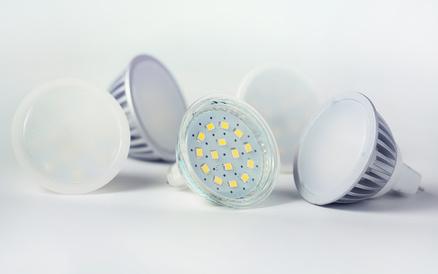 Spot et ampoule LED qui scintillent : comment empêcher cela ?
